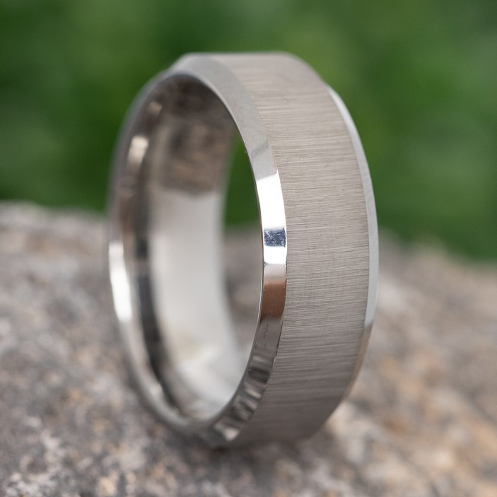 8mm Tungsten Ring Black Celtic Dragon Green Carbon Fiber Mens Wedding –  ATOP jewelry